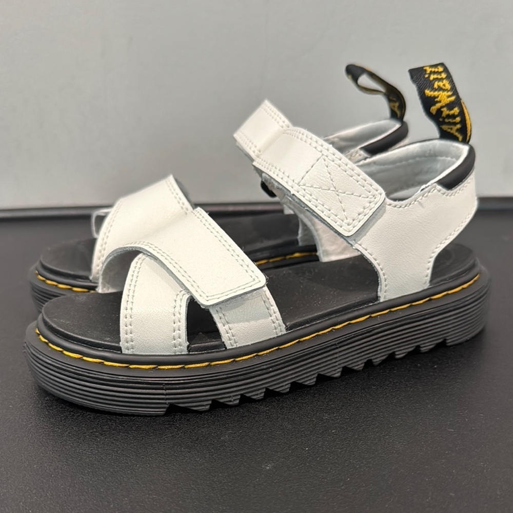 Dr. Martens Vossie Kids White T Lamper Leather Sandals Size 1 New